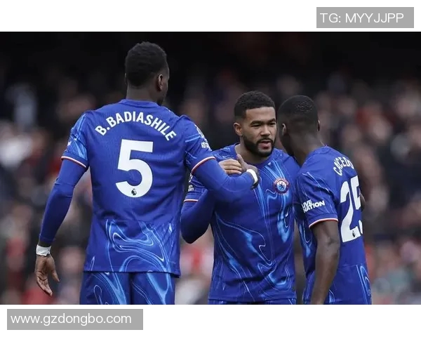 杭州足球队中路突破的优势与不足分析及未来发展方向探讨